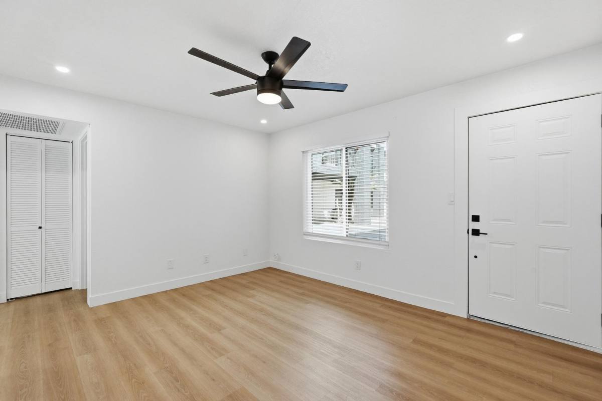 Apartment for rent at Papago Vista, 3738 E McDowell Rd, Phoenix, AZ 85008