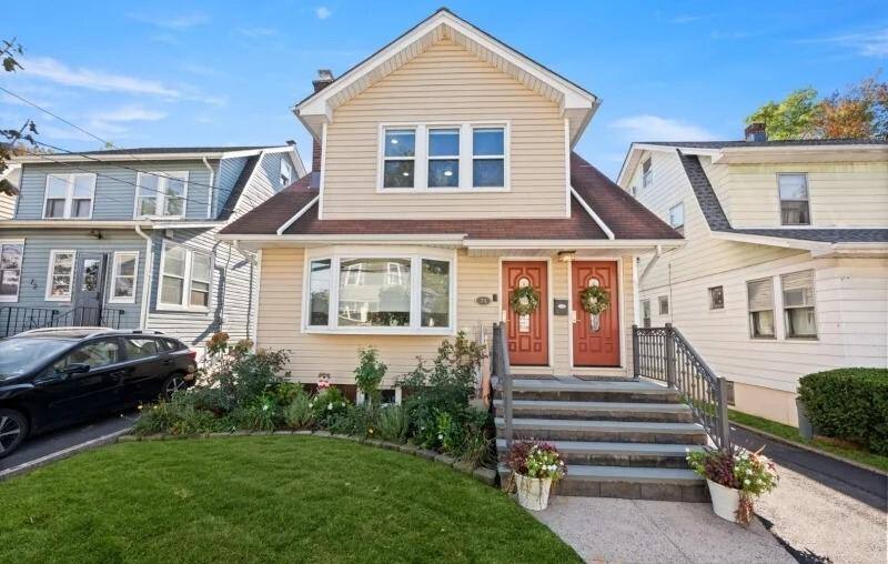Apartment for rent at 74 Hughes St, Maplewood, NJ 07040