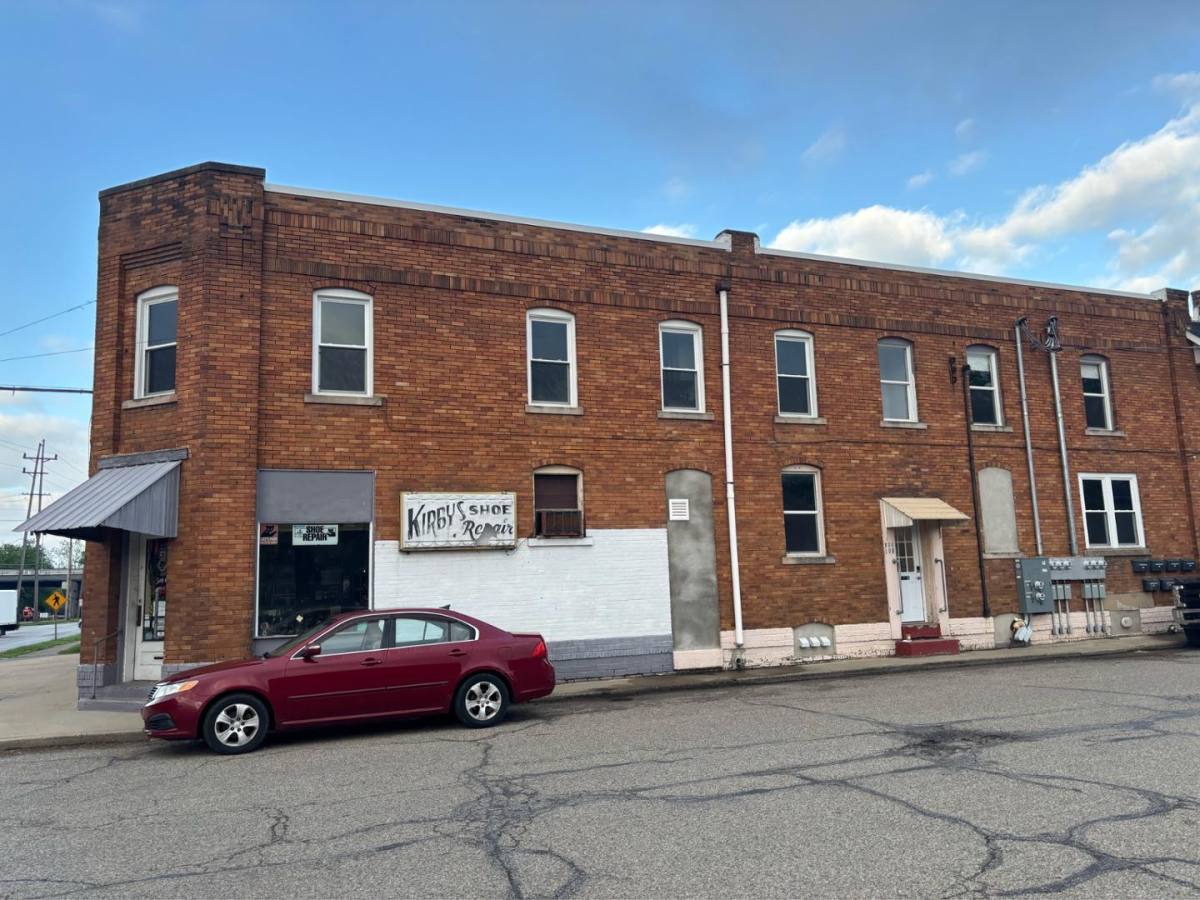 Apartment for rent at 815 Linden Ave #5, Zanesville, OH 43701