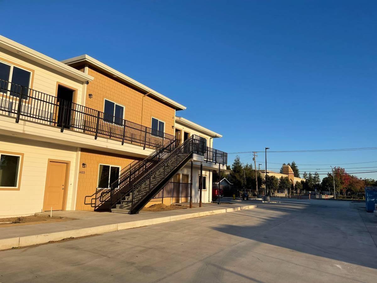 Apartment for rent at 90 Pedras Rd, Turlock, CA 95382