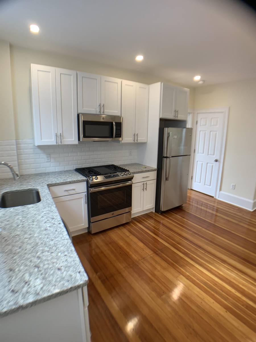 Apartment for rent at 9 Seaverns Ave #9-2R, Jamaica Plain, MA 02130