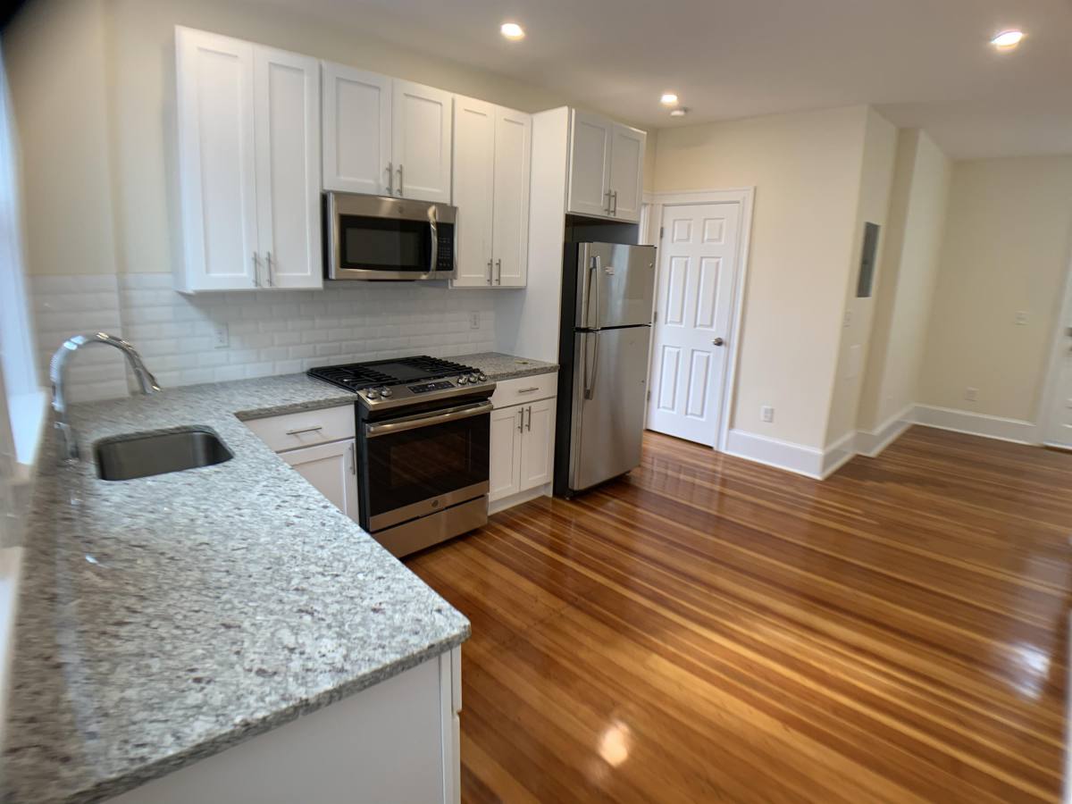 Apartment for rent at 9 Seaverns Ave #9-2R, Jamaica Plain, MA 02130