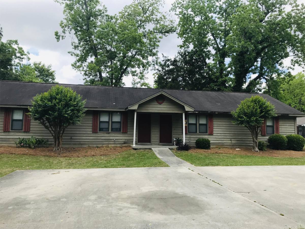 House for rent at 1430 Central Ave, Tifton, GA 31794