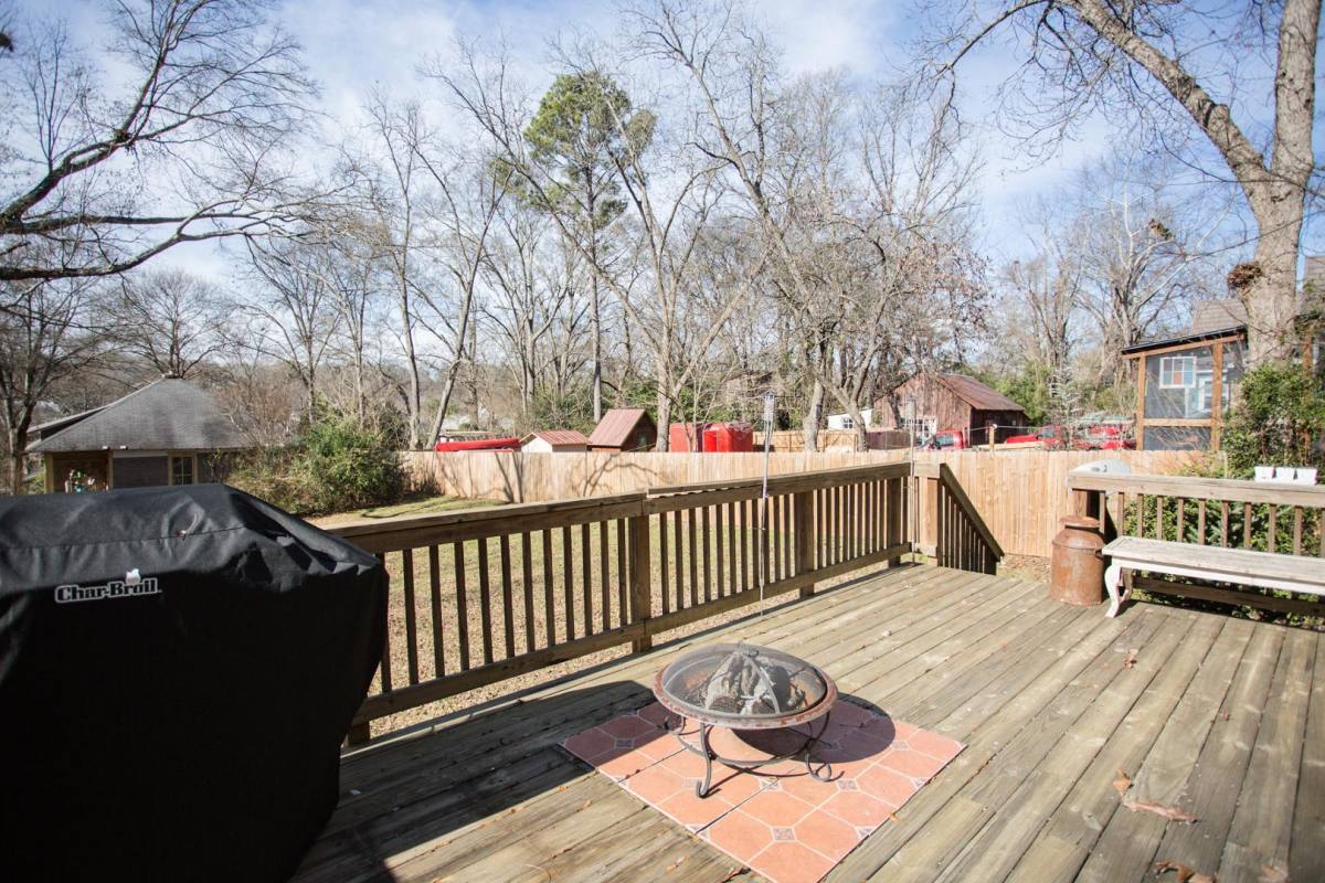 Apartment for rent at 231 Nacoochee Ave #1, Athens, GA 30601