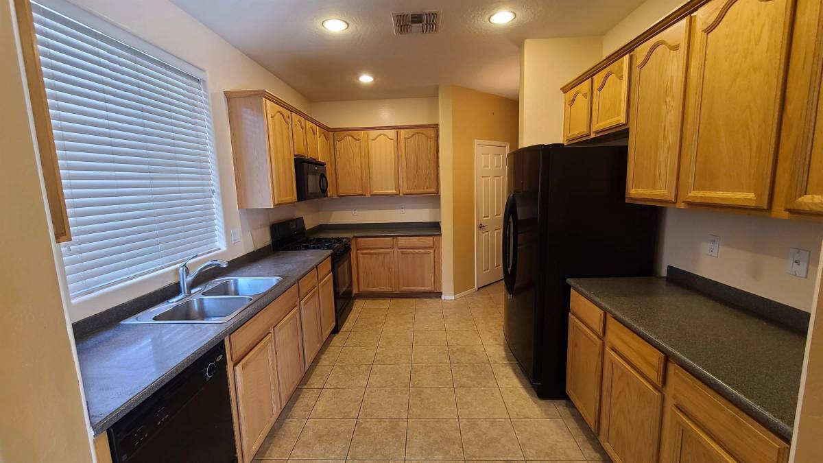House for rent at Eagle Glen I, 3653 E Sparrow Place, Chandler, AZ 85286