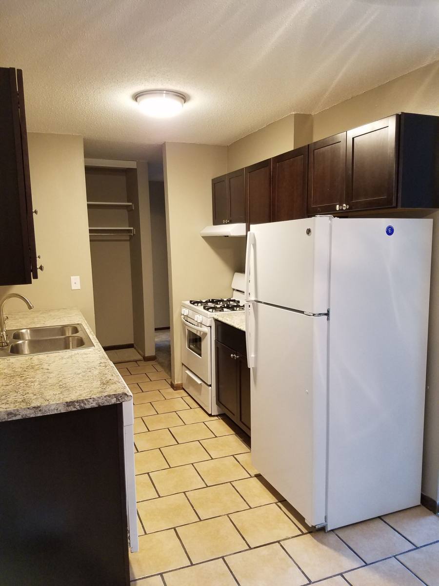 Apartment for rent at 7405 W 123rd St, Saint Paul, MN 55124