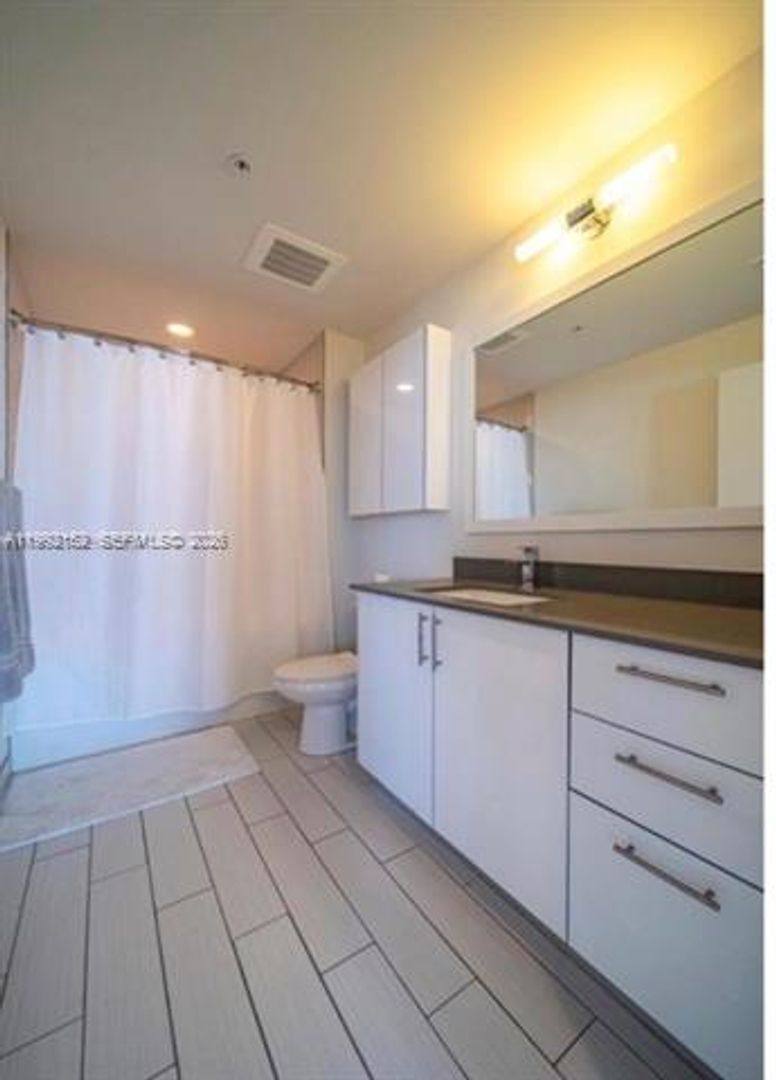 Apartment for rent at 999 SW 1st Ave, Miami, FL 33130