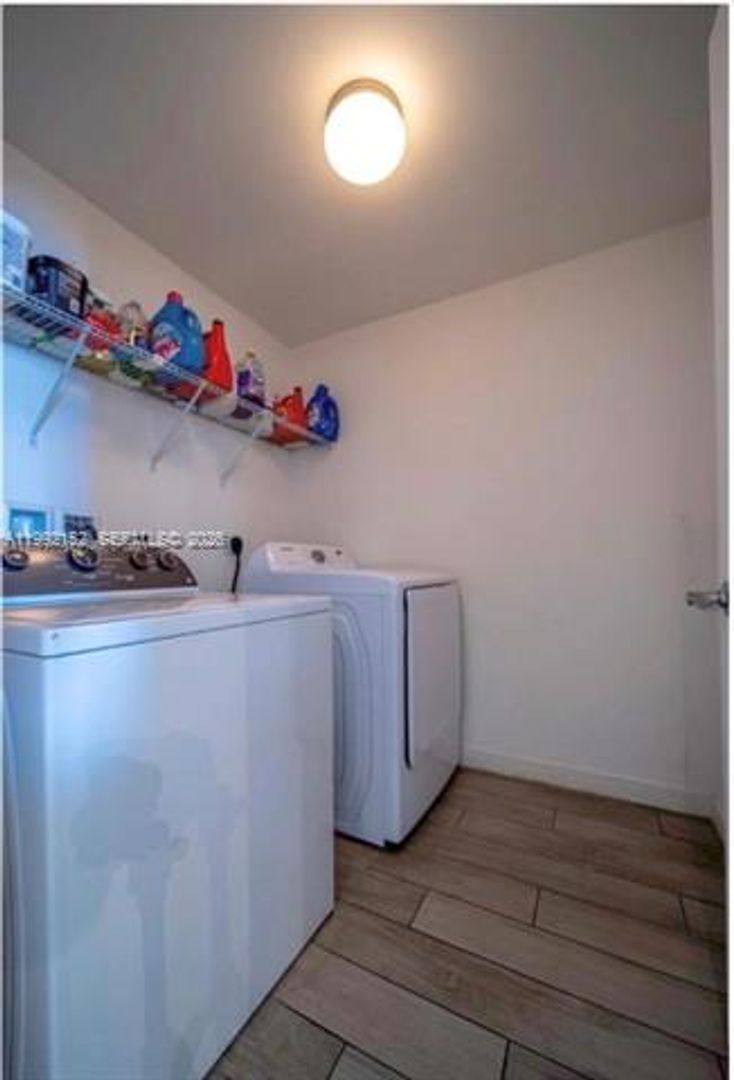 Apartment for rent at 999 SW 1st Ave, Miami, FL 33130