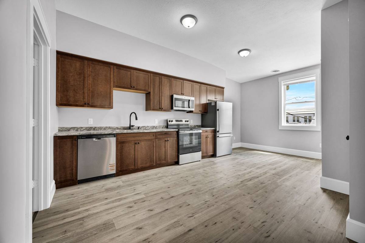 Apartment for rent at 318 S Locust St, Delavan, IL 61734