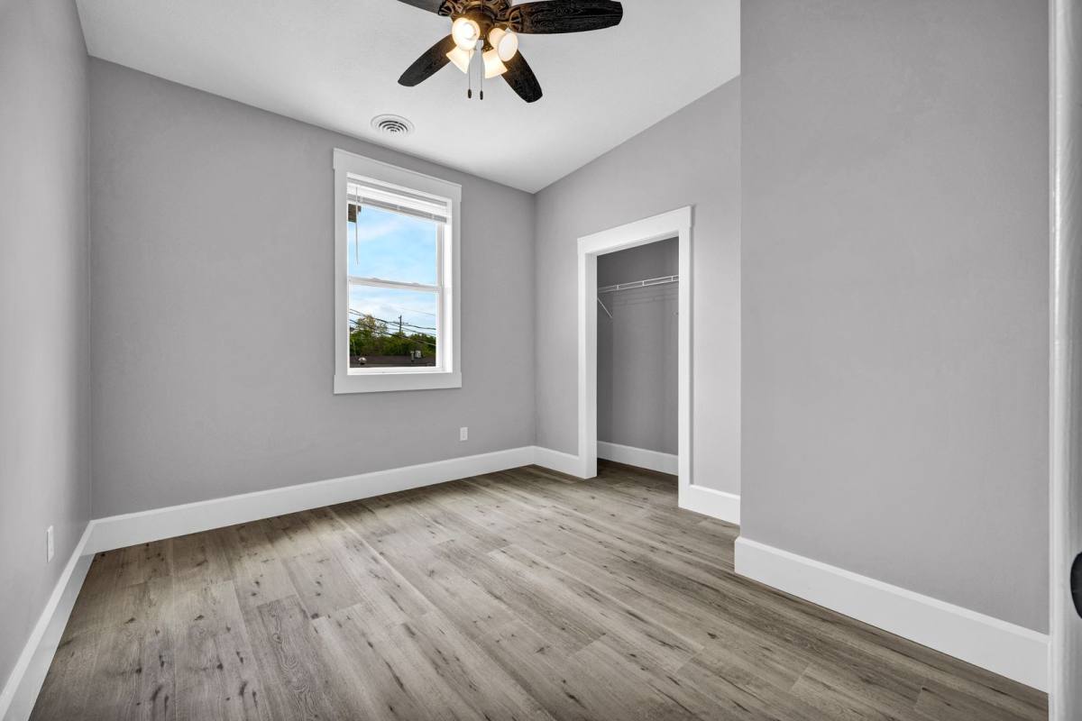 Apartment for rent at 318 S Locust St, Delavan, IL 61734