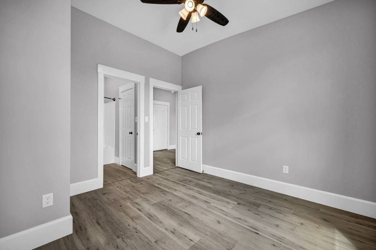 Apartment for rent at 318 S Locust St, Delavan, IL 61734
