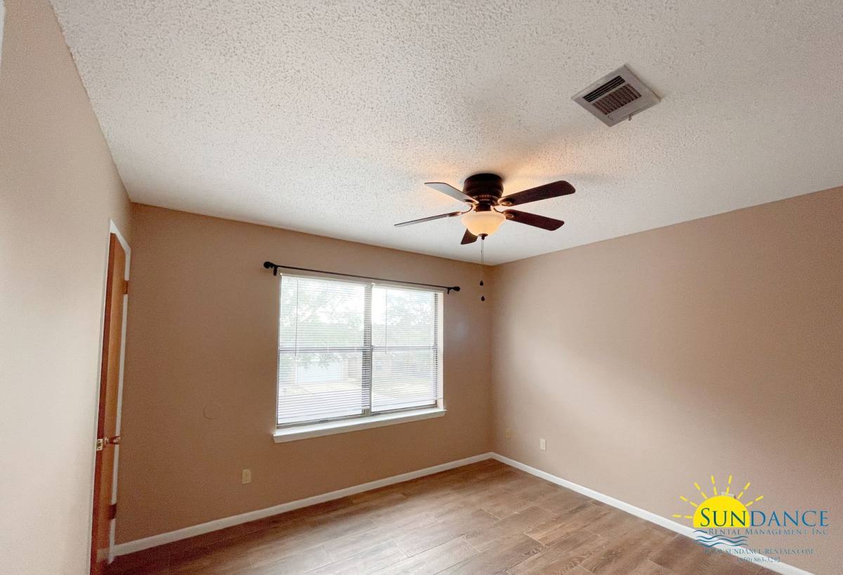 Townhouse for rent at 696 Tyner St, Fort Walton Beach, FL 32547