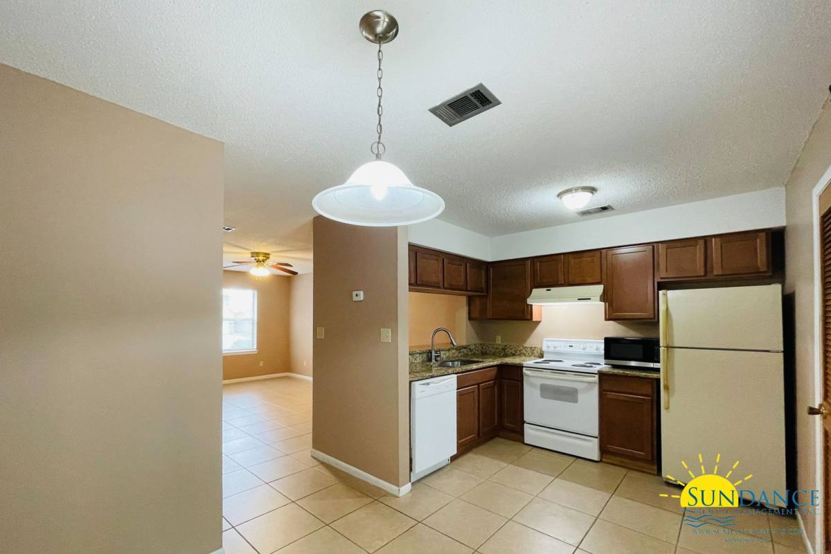 Townhouse for rent at 696 Tyner St, Fort Walton Beach, FL 32547