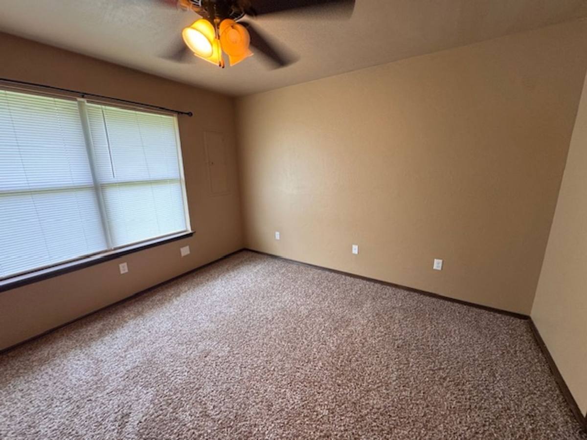 House for rent at 2716 Valley View Dr, Chickasha, OK 73018
