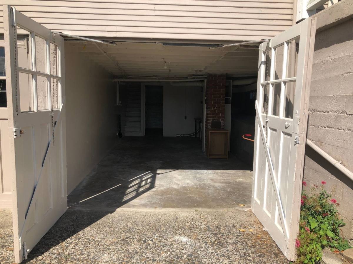 Apartment for rent at 883 & 887 S, Coos Bay, OR 97420