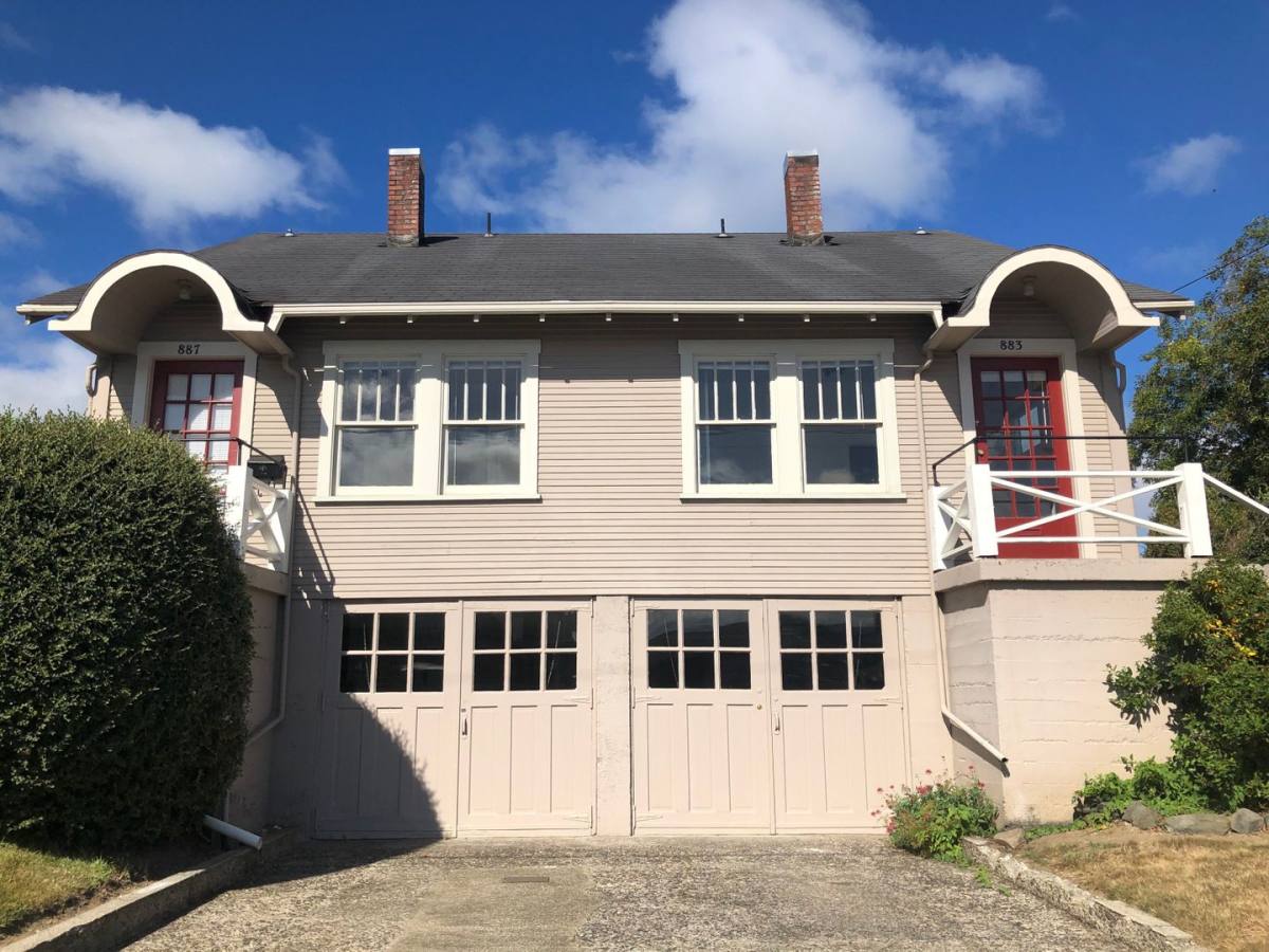Apartment for rent at 883 & 887 S, Coos Bay, OR 97420