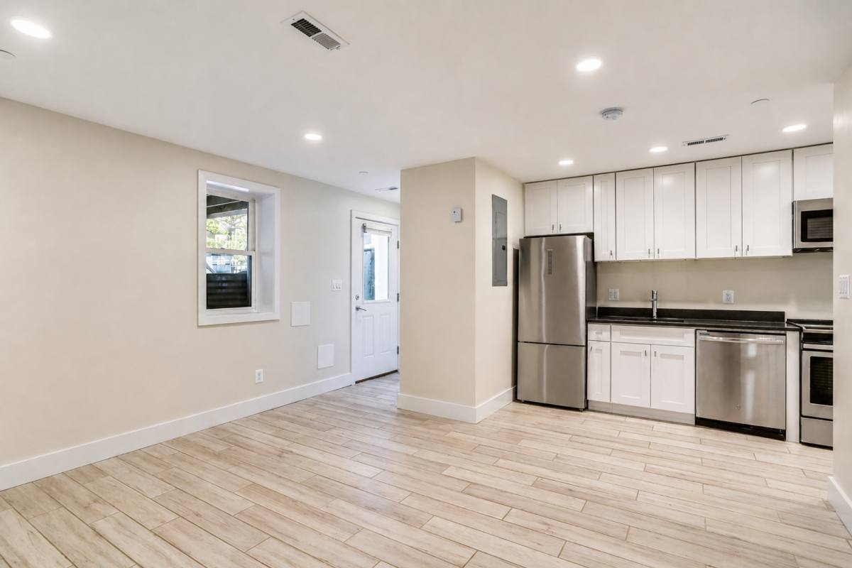 Apartment for rent at 2919 11th St NW, Washington, DC 20001