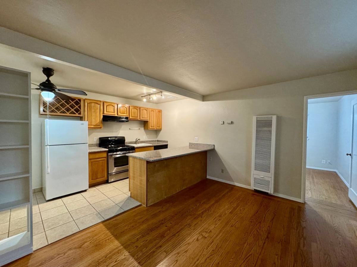 Apartment for rent at 2523 I St, Sacramento, CA 95816