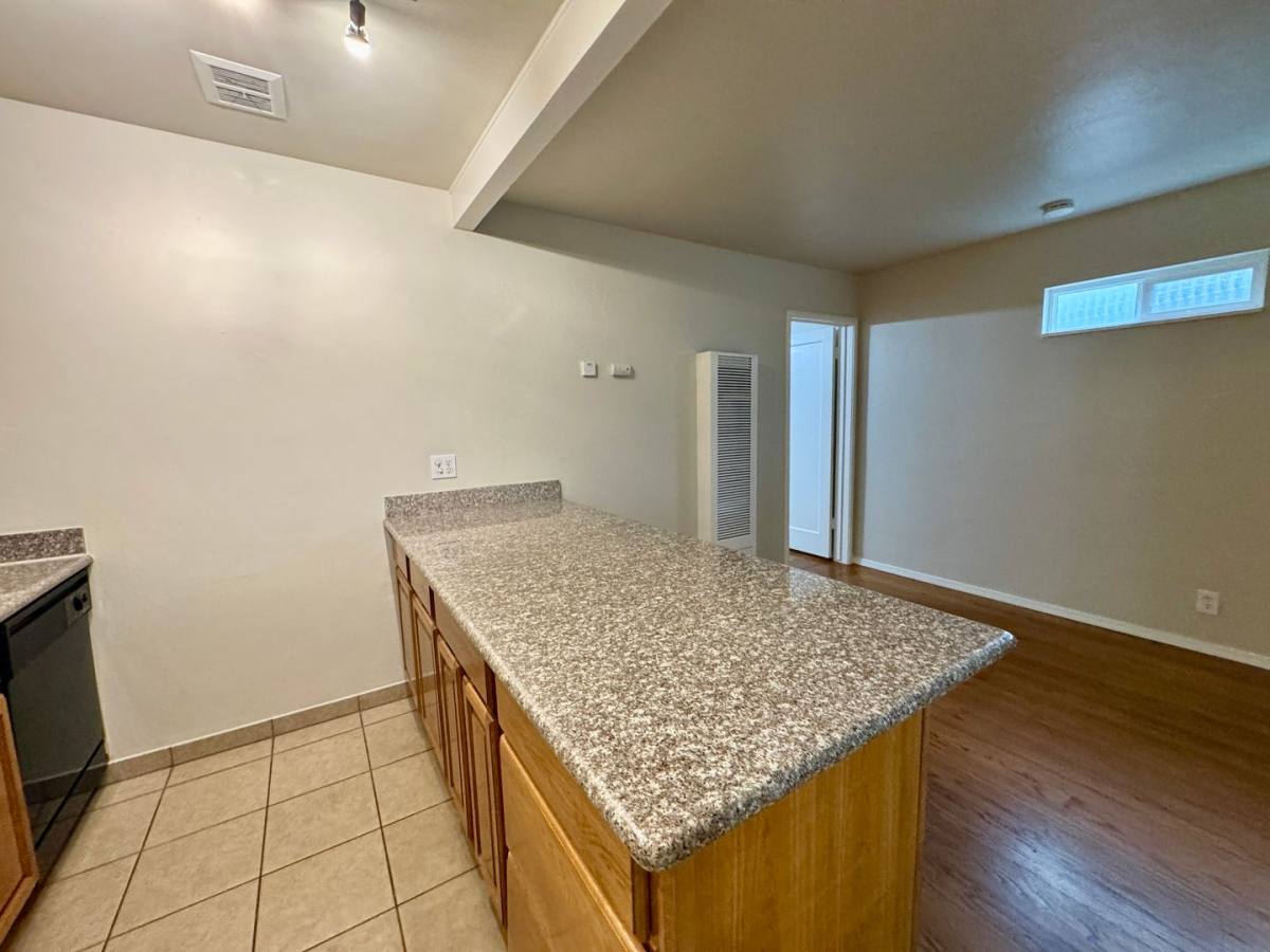 Apartment for rent at 2523 I St, Sacramento, CA 95816