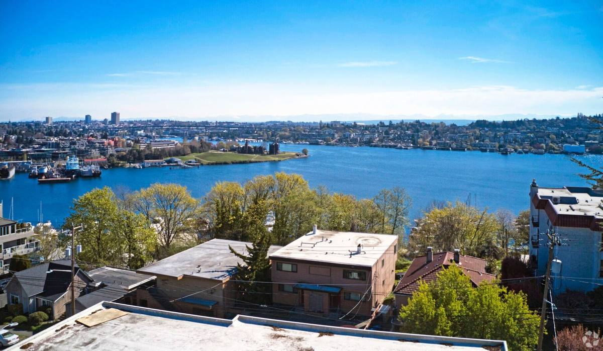 Apartment for rent at 2465 Dexter Ave N, Seattle, WA 98109