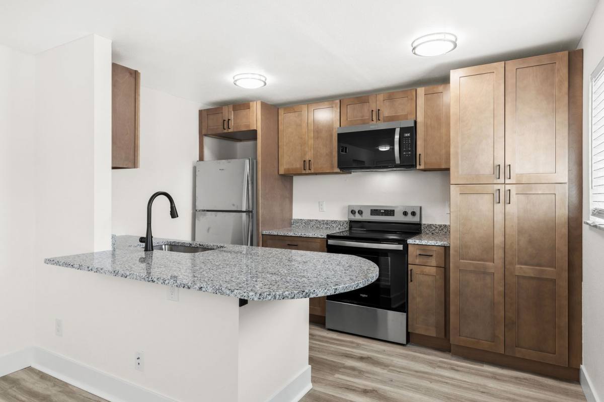 Apartment for rent at 3021 Pestalozzi #201, Saint Louis, MO 63118