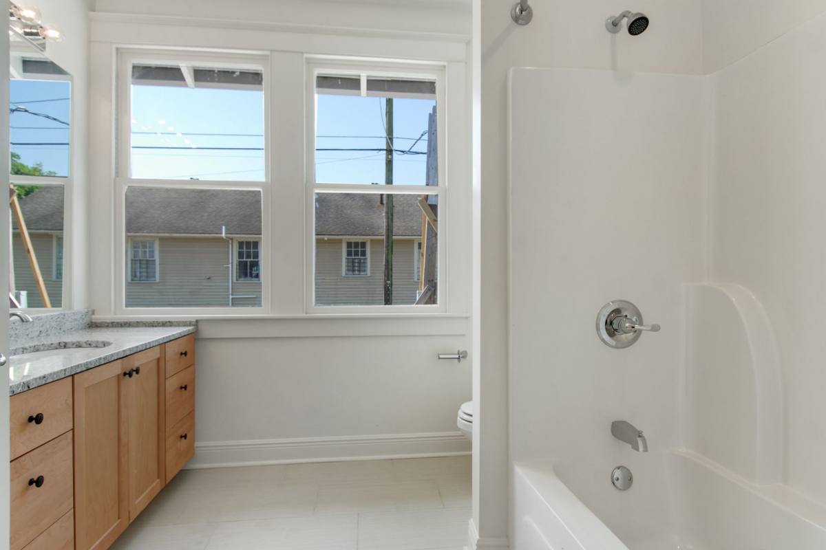 Townhouse for rent at 1300 - 1302 Congress St, New Orleans, LA 70117