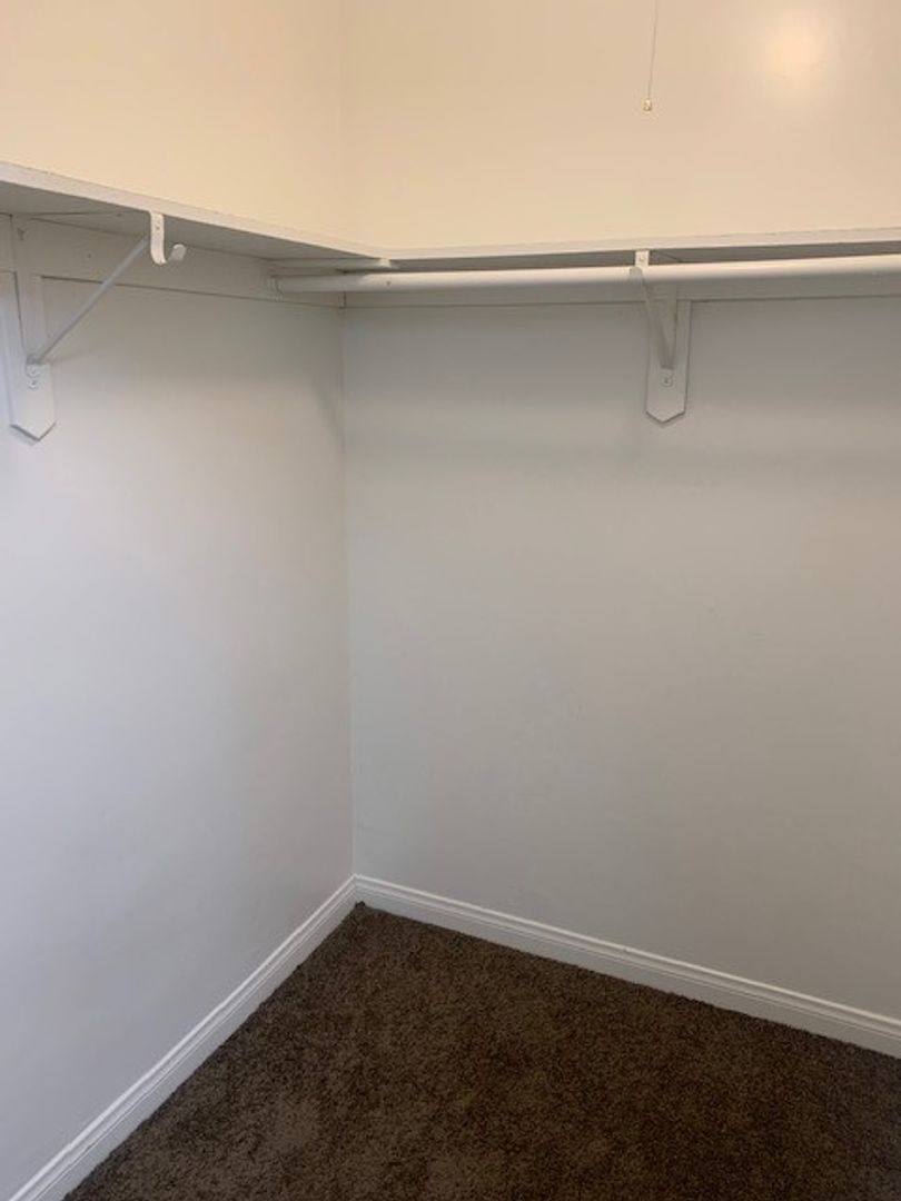 Apartment for rent at 213 Oildale Dr A-C, Bakersfield, CA 93308