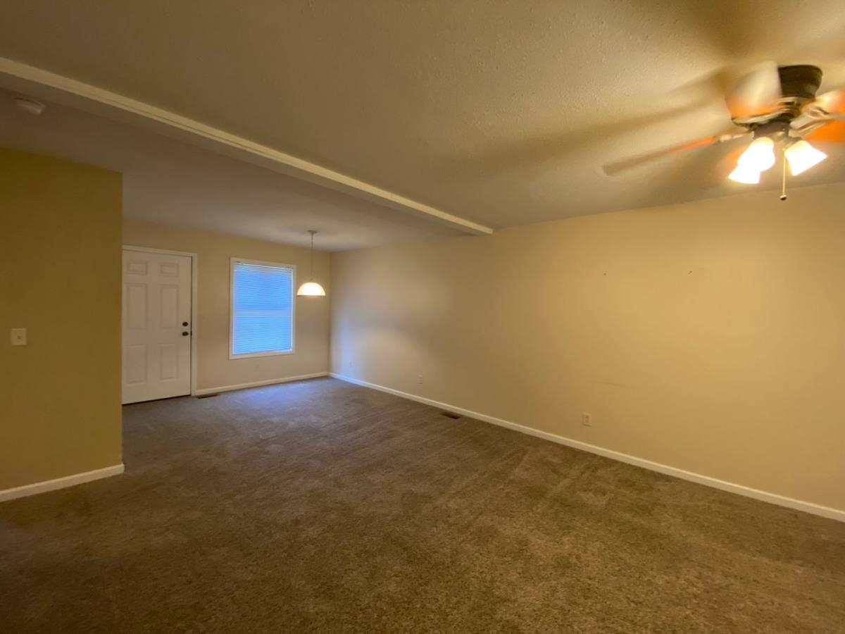 Townhouse for rent at 100-102 Jones Blvd, Tuscola, IL 61953