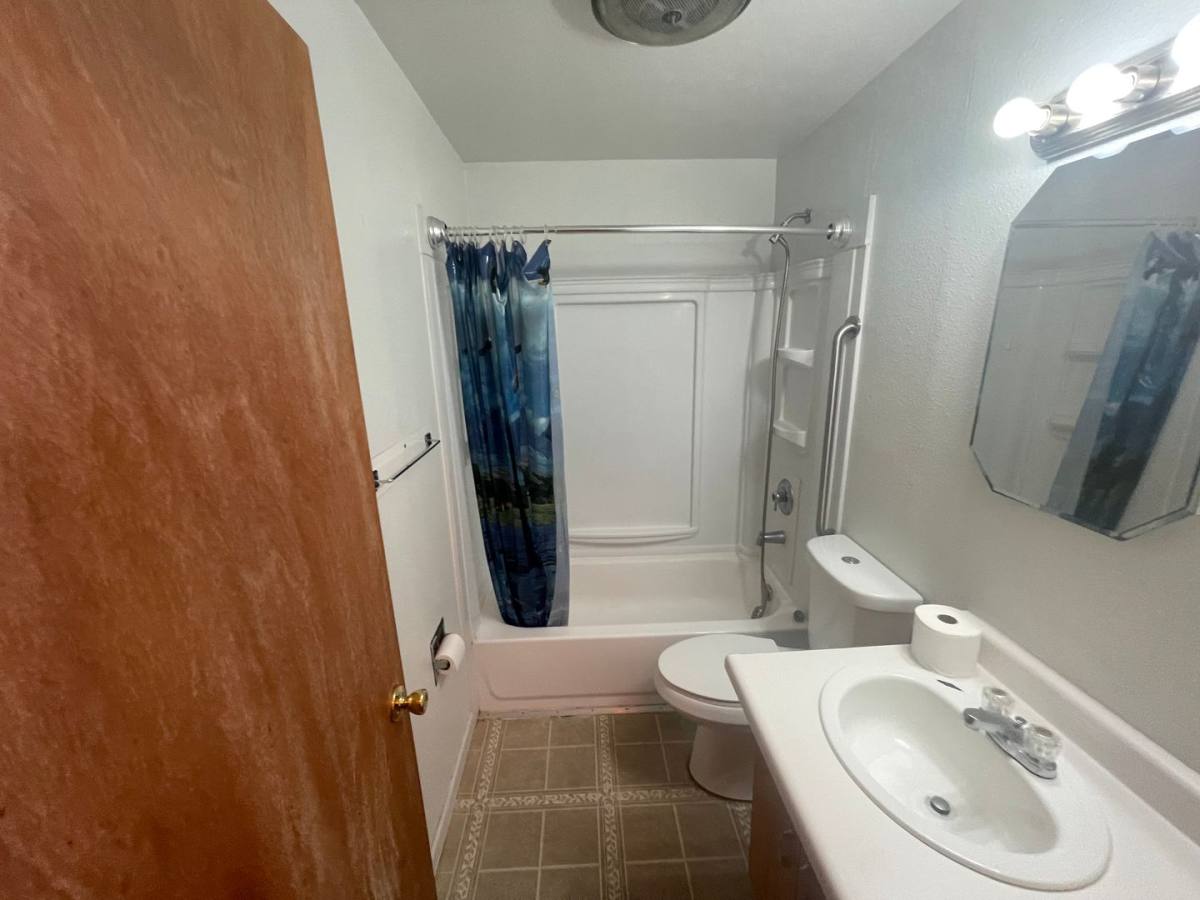 Apartment for rent at 707 Cedar St, Yoncalla, OR 97499