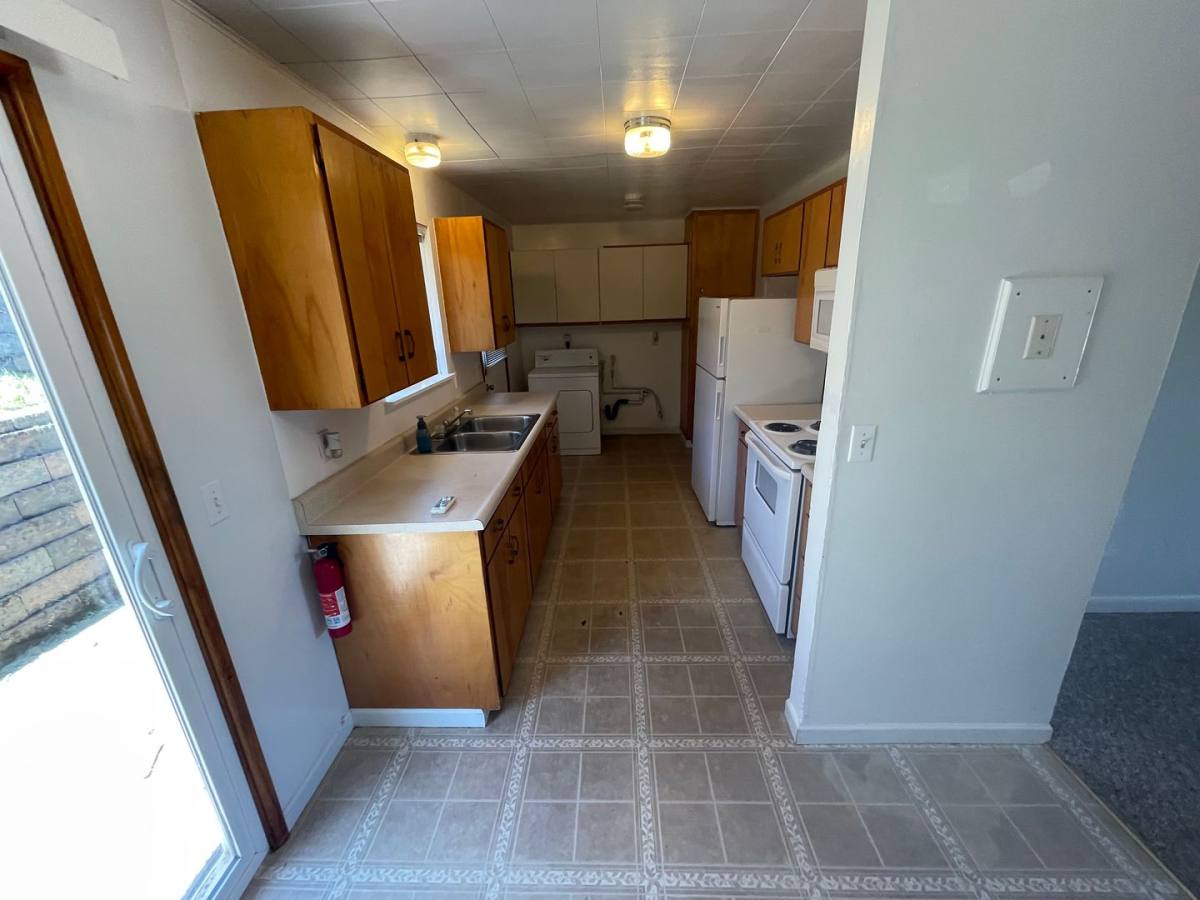 Apartment for rent at 707 Cedar St, Yoncalla, OR 97499