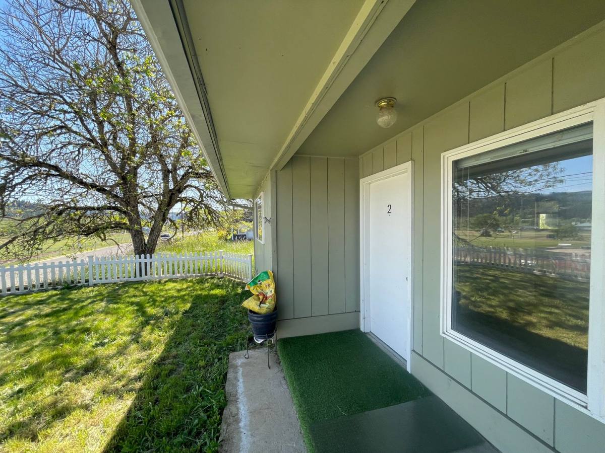Apartment for rent at 707 Cedar St, Yoncalla, OR 97499