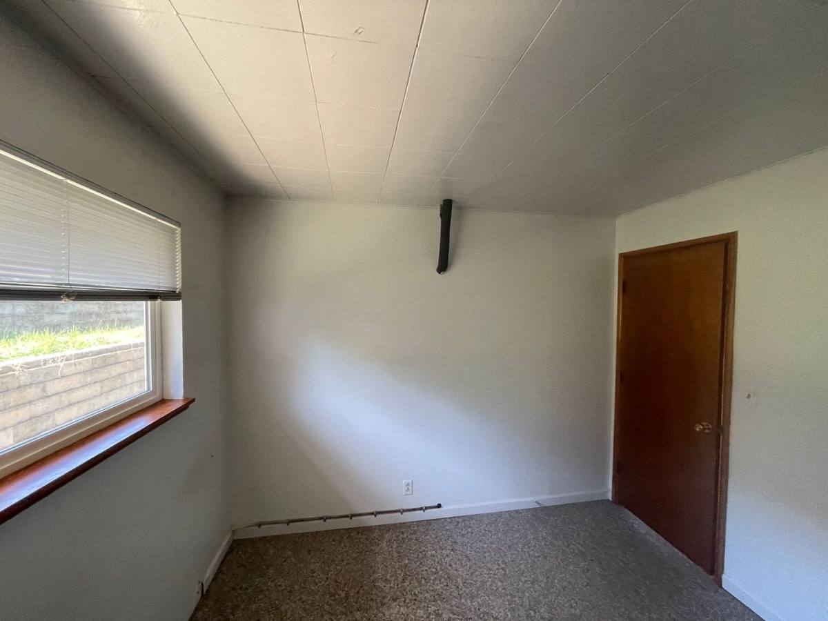 Apartment for rent at 707 Cedar St, Yoncalla, OR 97499