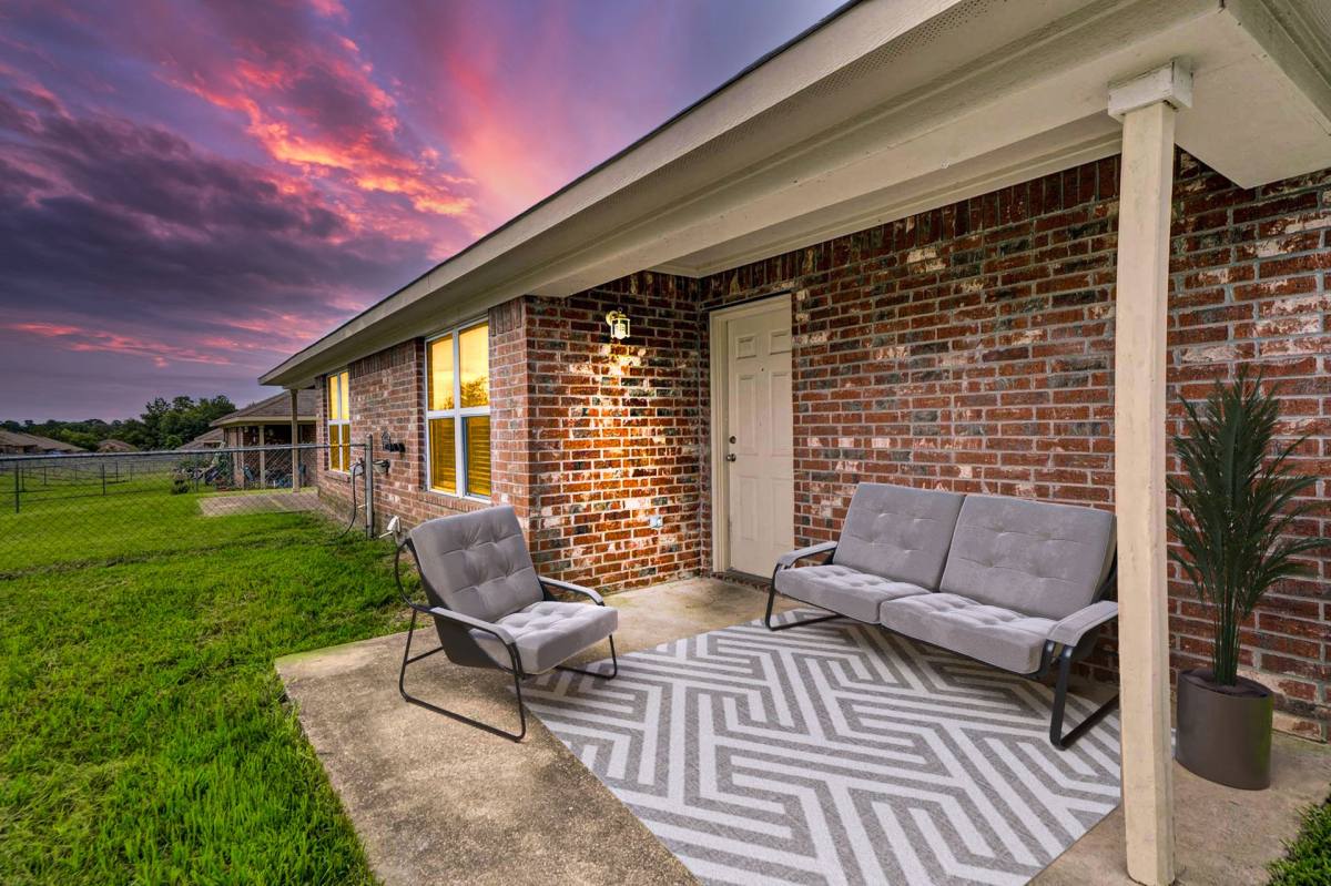 Townhouse for rent at 8822 Mansion Creek Circle, Tyler, TX 75707