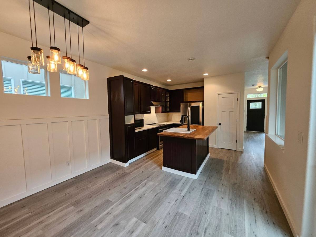 House for rent at 4616 SE Lone Oak St, Hillsboro, OR 97123