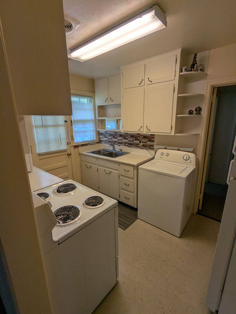 House for rent at 437 Meador Dr, Tuscaloosa, AL 35401