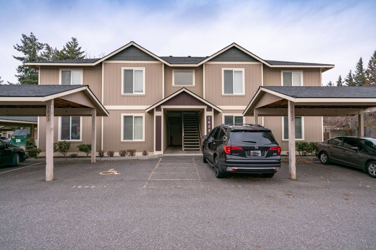 Apartment for rent at 1622 Stella Ave, Wenatchee, WA 98801