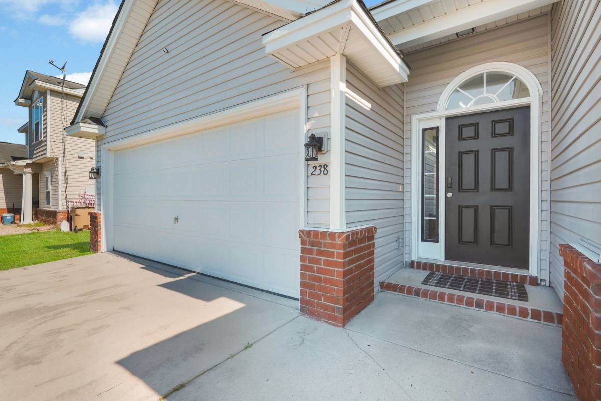 House for rent at 238 Scarlett Lane, Richmond Hill, GA 31324