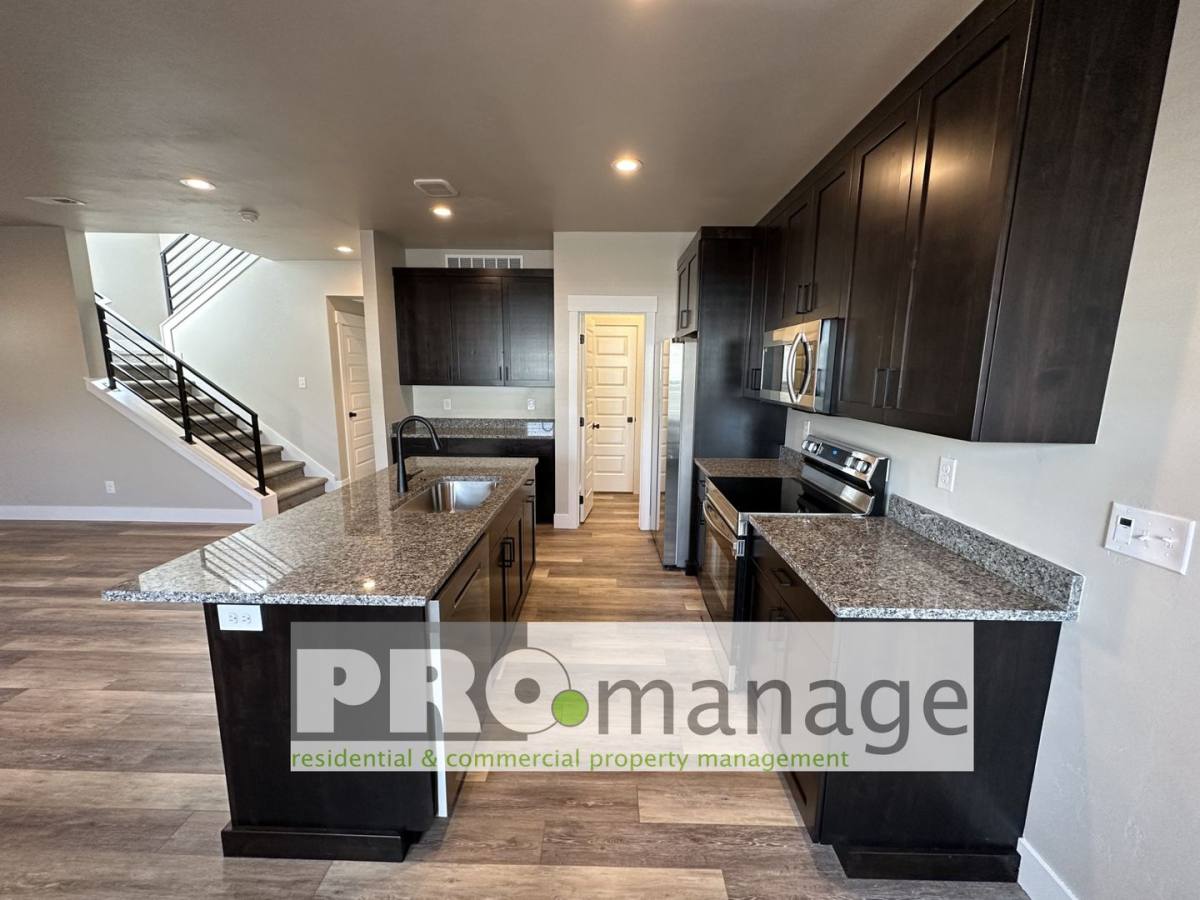 Townhouse for rent at 1385 Remington Trail, Idaho Falls, ID 83406