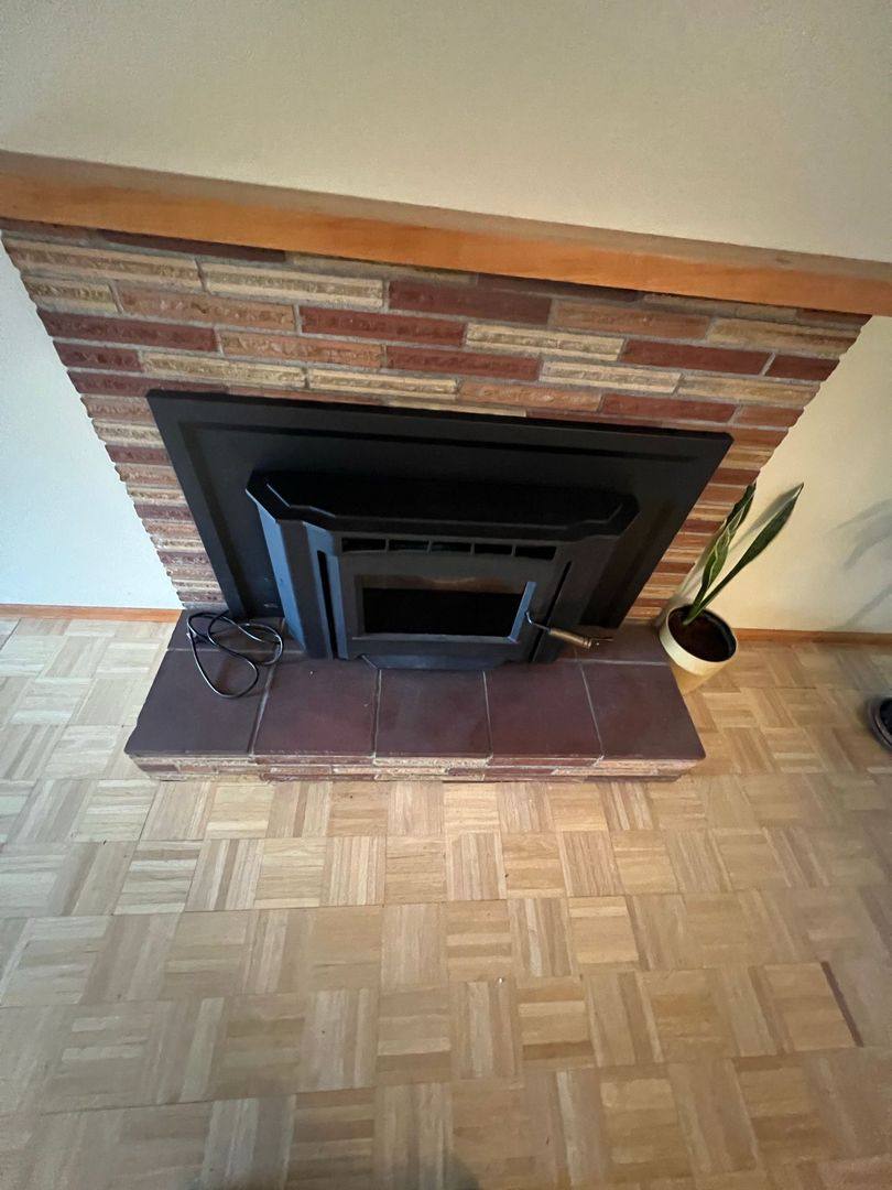 House for rent at 5869 G St, Springfield, OR 97478
