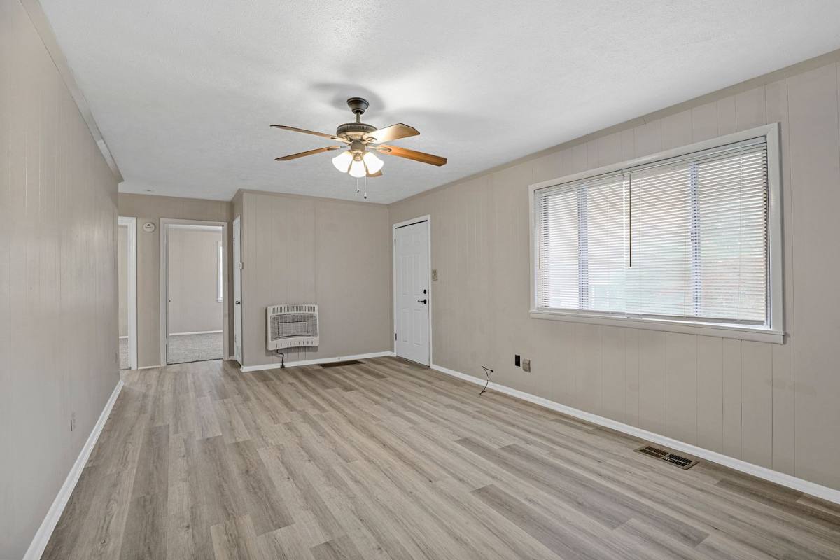 House for rent at 303 Davis St, Blue Ridge, TX 75424