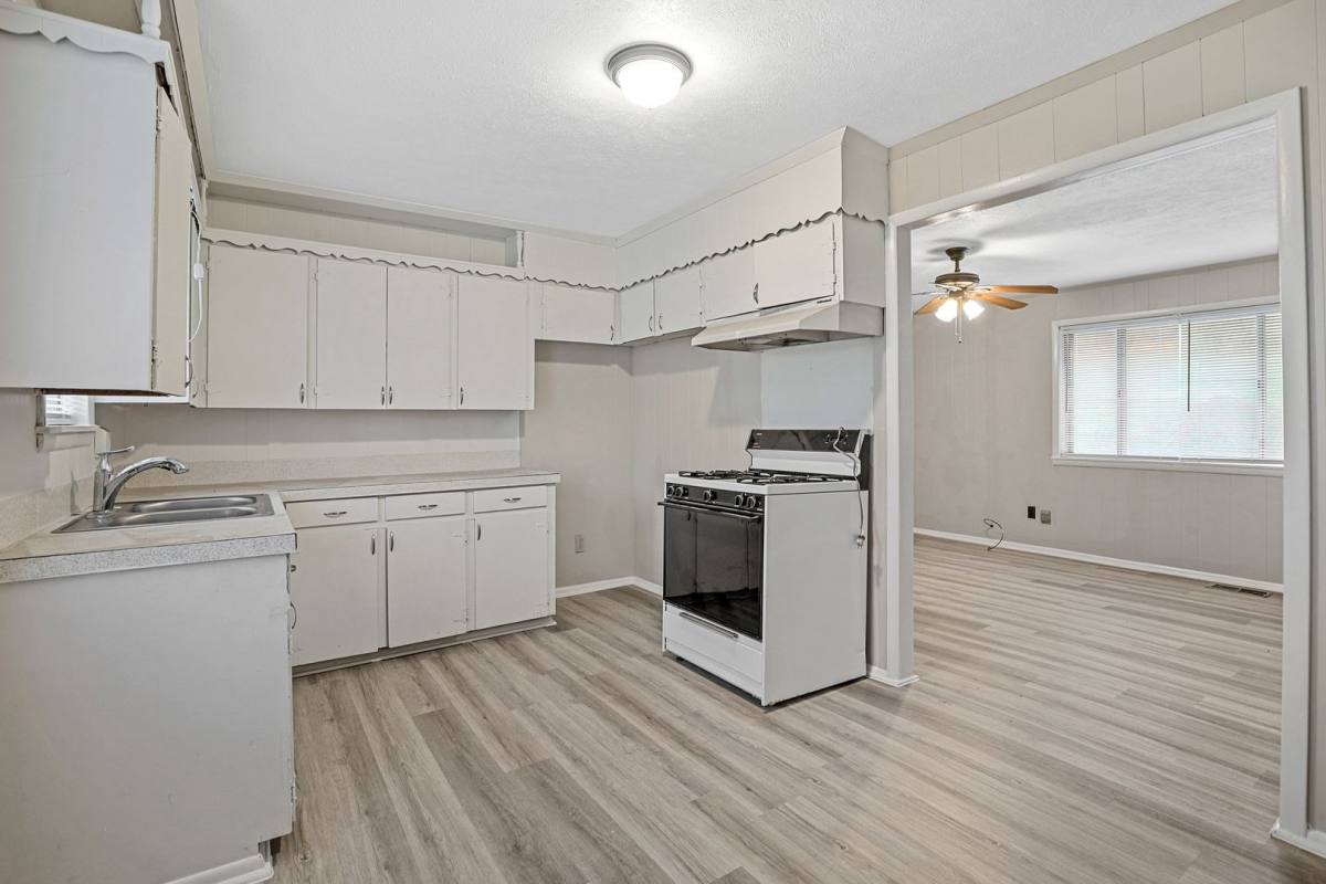 House for rent at 303 Davis St, Blue Ridge, TX 75424