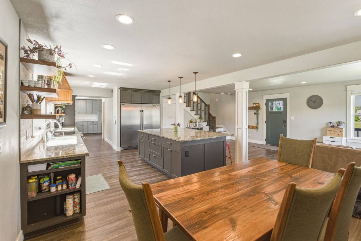 House for rent at 317 Meadow Dr, Leavenworth, WA 98826