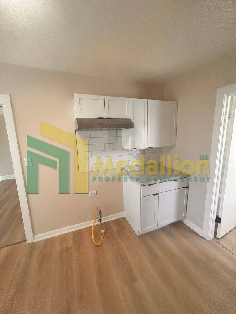 Apartment for rent at 12113 S State St, Chicago, IL 60628