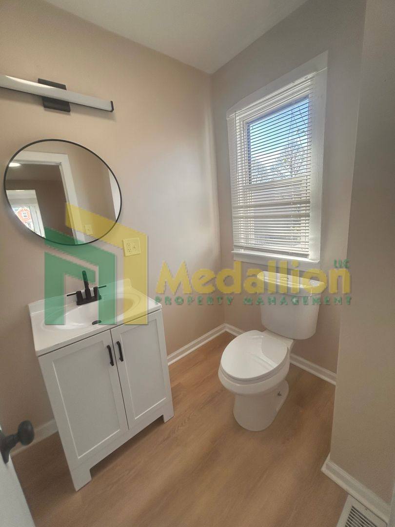 Apartment for rent at 12113 S State St, Chicago, IL 60628