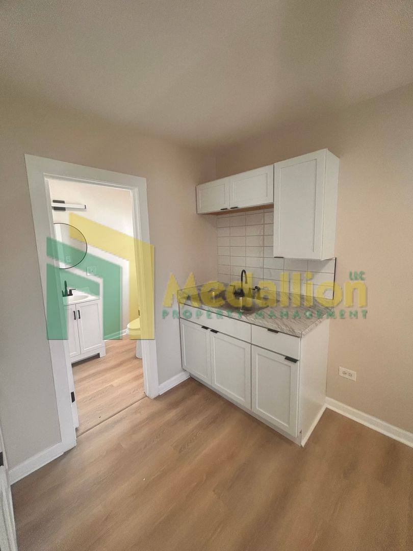 Apartment for rent at 12113 S State St, Chicago, IL 60628