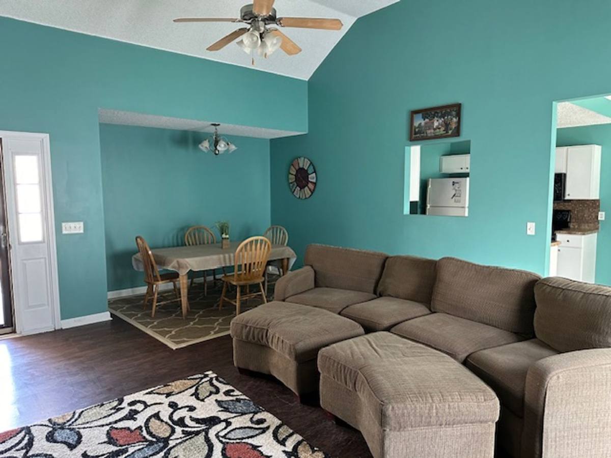 House for rent at 7002 White Pine Ave, Statesboro, GA 30458