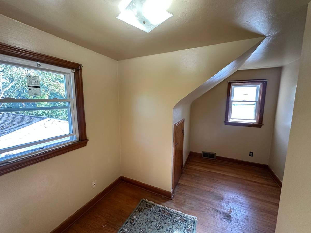 Apartment for rent at 644 W Judson Ave, Youngstown, OH 44511
