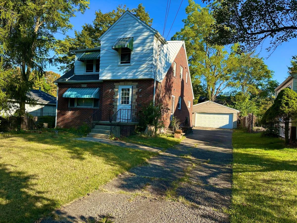 Apartment for rent at 644 W Judson Ave, Youngstown, OH 44511