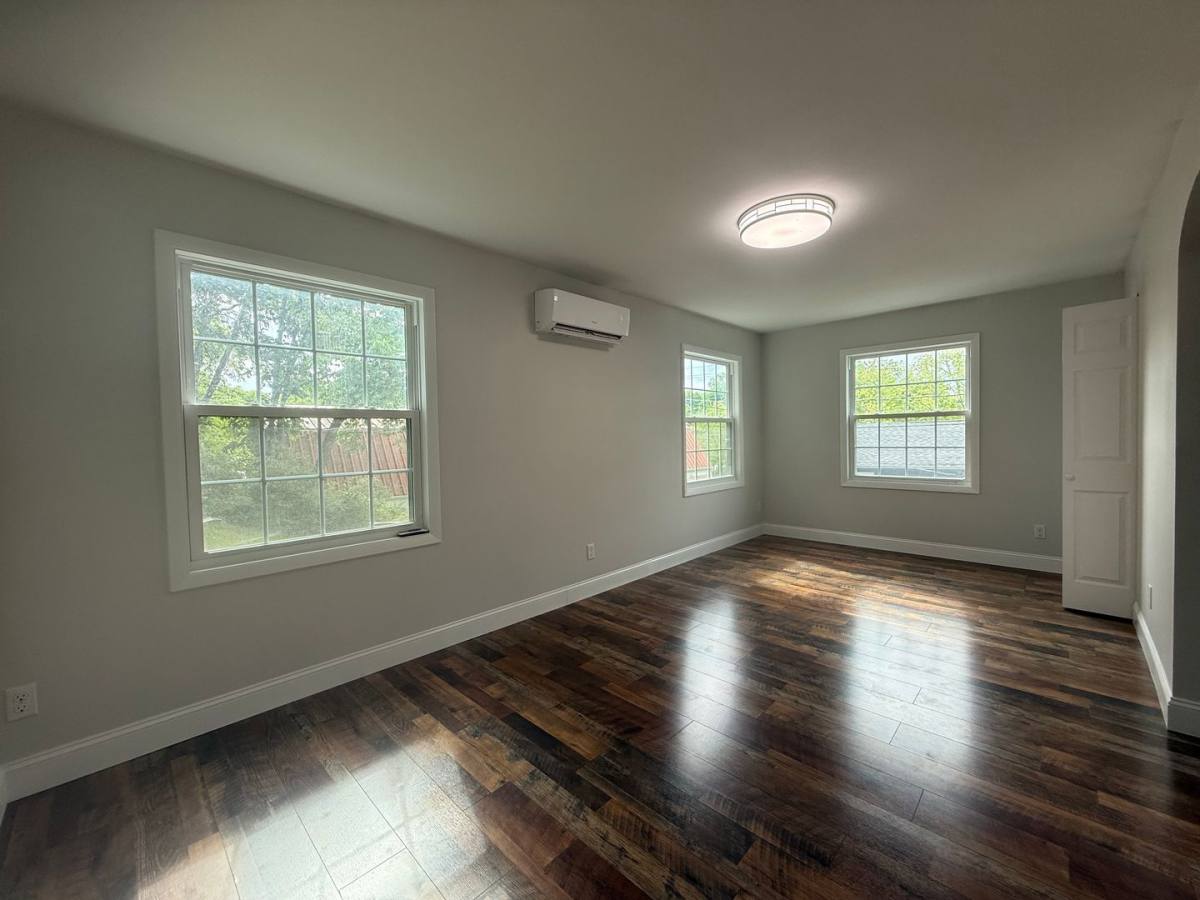 Apartment for rent at 590-594 N St, Newport, TN 37821