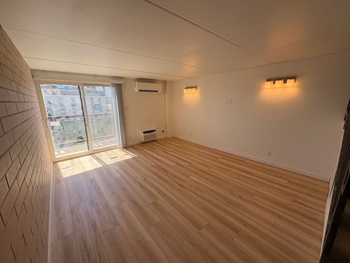 Apartment for rent at 300 N 25th St, Billings, MT 59101